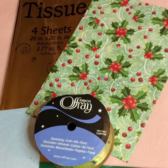 FINAL SALE PRICE Christmas Holiday Gift Pack - Picture 2 of 7